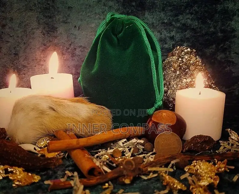 MONEY DRAWING Mojo Bag/Charm and Spell Bag
With Maney Oil