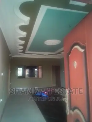 3bdrm Apartment in Aiding Estate, Sunyani Municipal for rent
