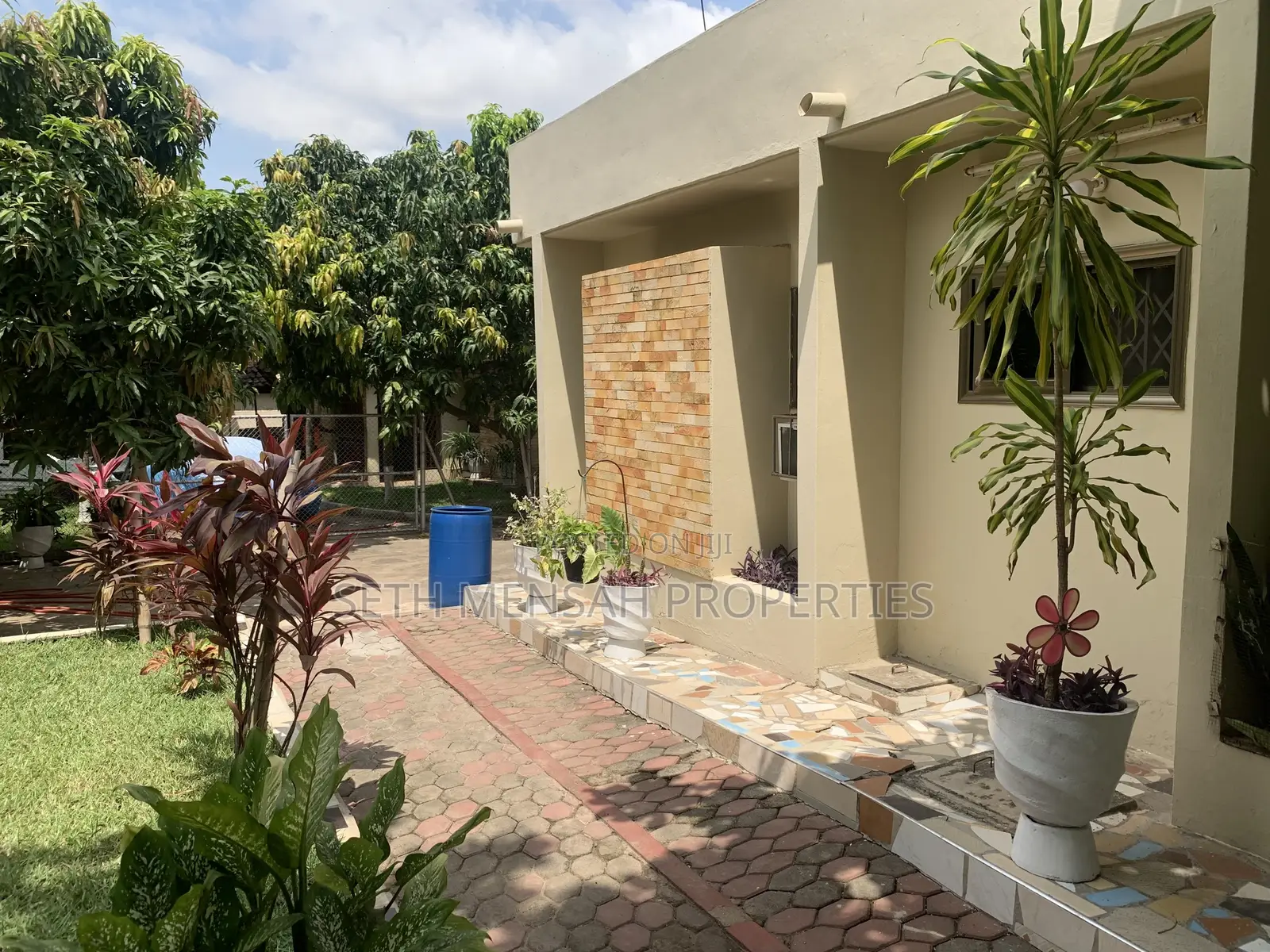 Furnished 2bdrm Apartment in Skm Property, Dome for rent