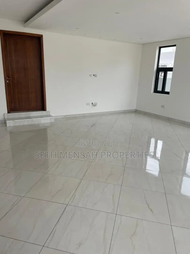 4bdrm House in Skm Property, Dworwulu for Rent