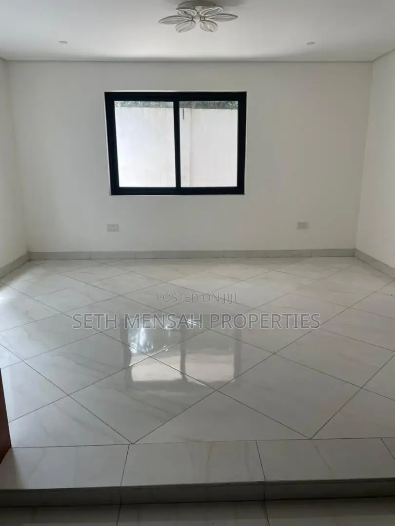4bdrm House in Skm Property, Dworwulu for Rent