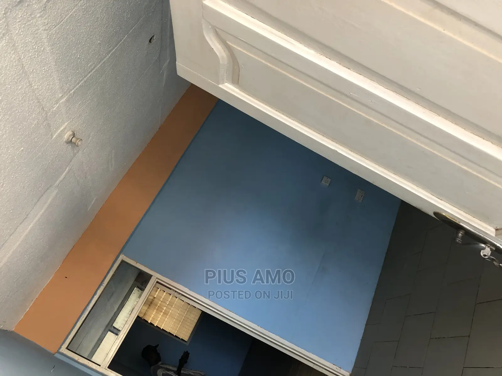 Wall and Gated Chamber and Hall Self Contained at Nungua