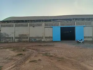 5500sqm 3500sqm Warehouse at Tema