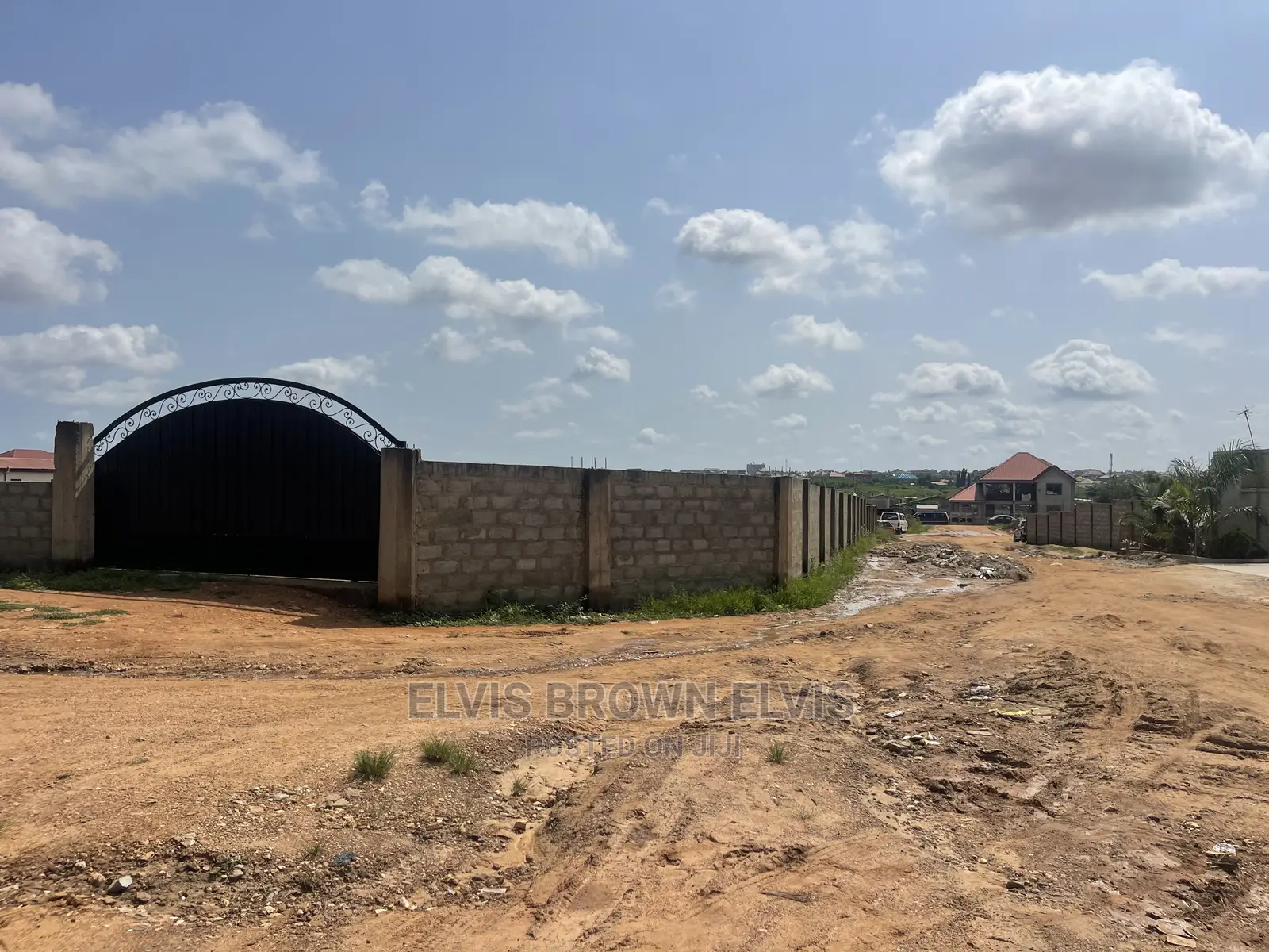 Roadside 6 Plot for Sale at East Legon Hills