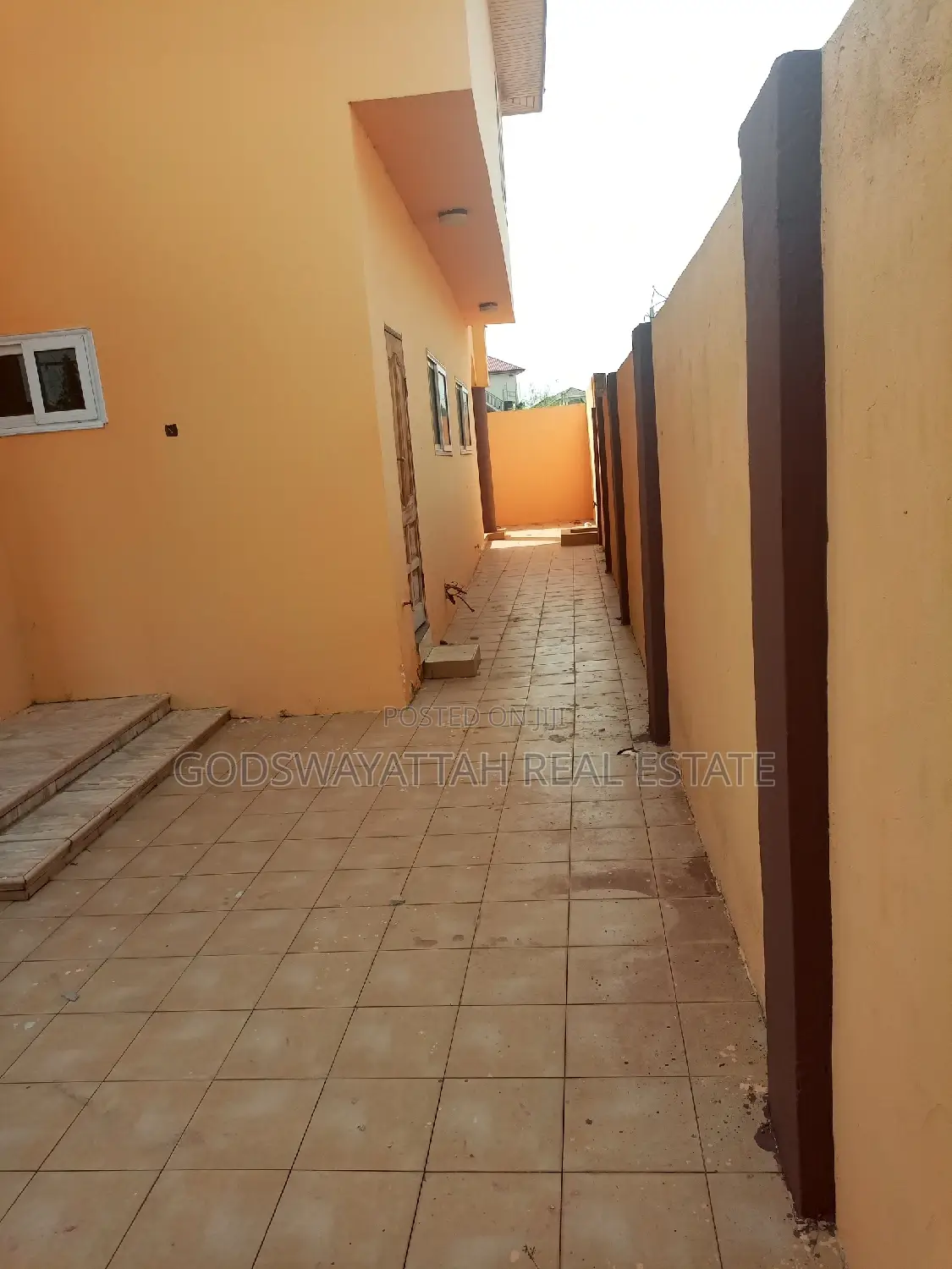 4bdrm House in East Legon for rent