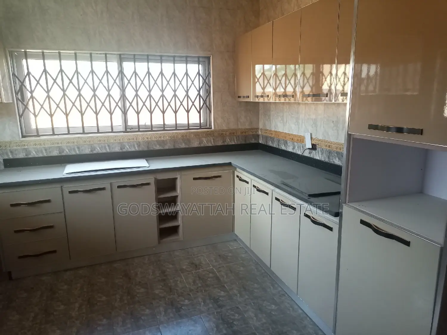 4bdrm House in East Legon for rent