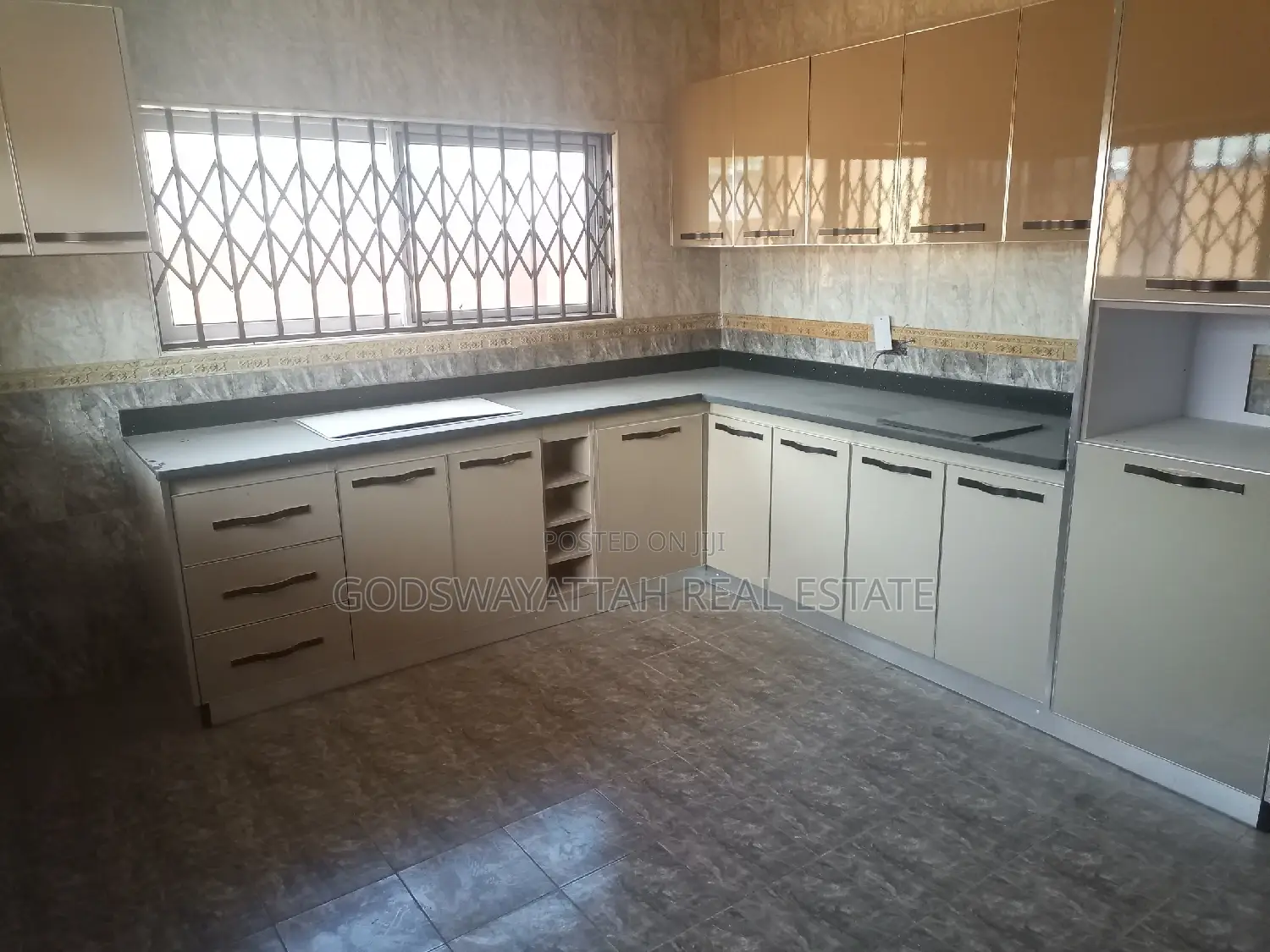 4bdrm House in East Legon for rent