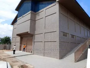 For Rent 500sqm We're House at Achimota