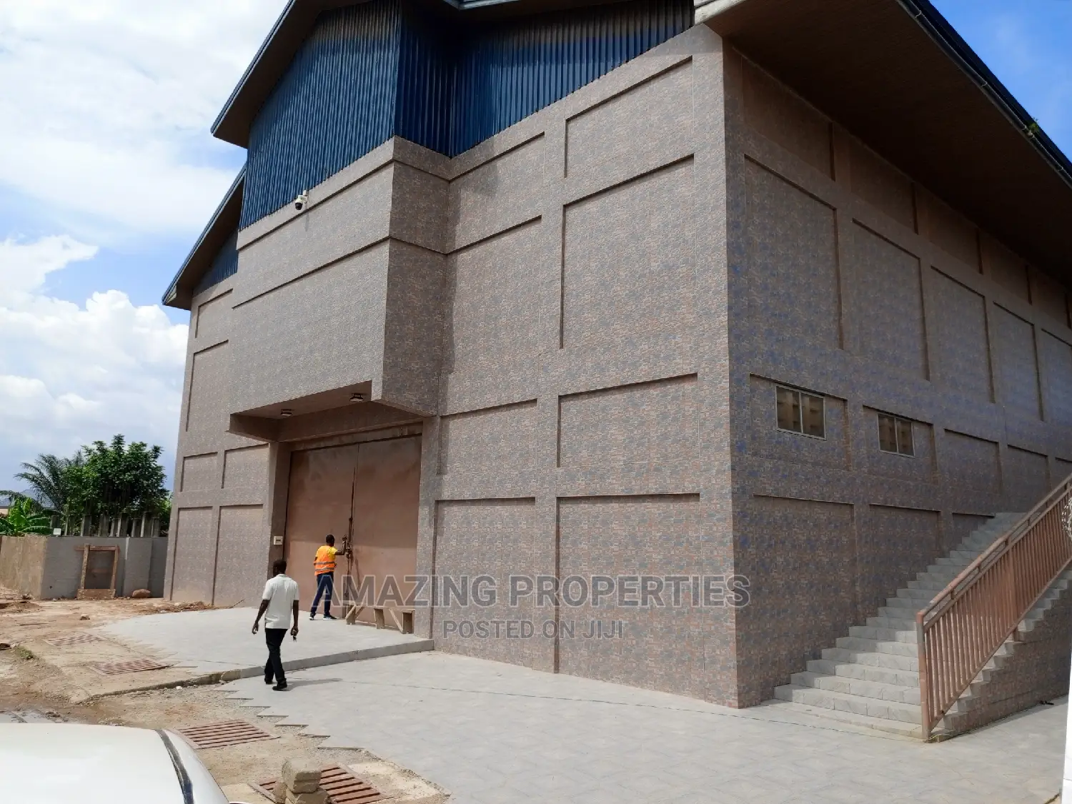 For Rent 500sqm We're House at Achimota