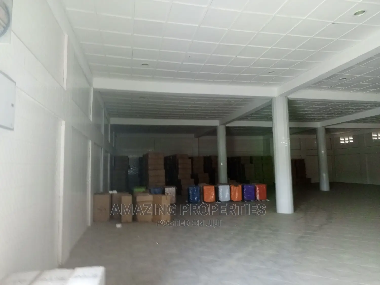 For Rent 500sqm We're House at Achimota