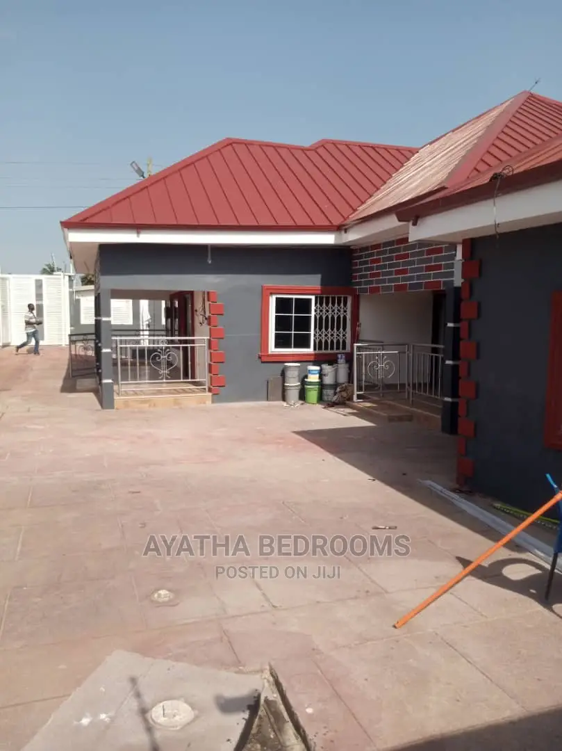 4bdrm House in Ayathar Bedroom, Teshie for Rent