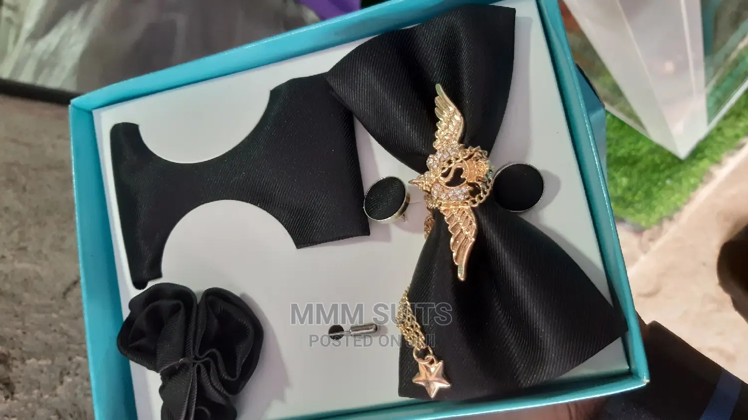 Quality Bowties Available in Various Colours