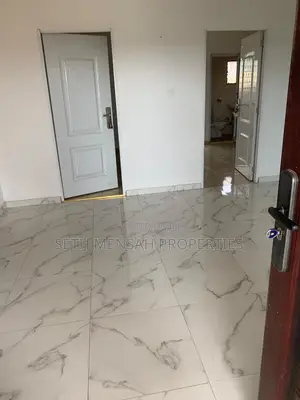 7bdrm House in Skm Property For, Achimota for Sale