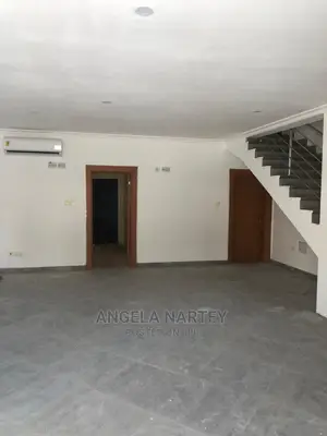 3bdrm House in Sakumono, Accra Metropolitan for Sale