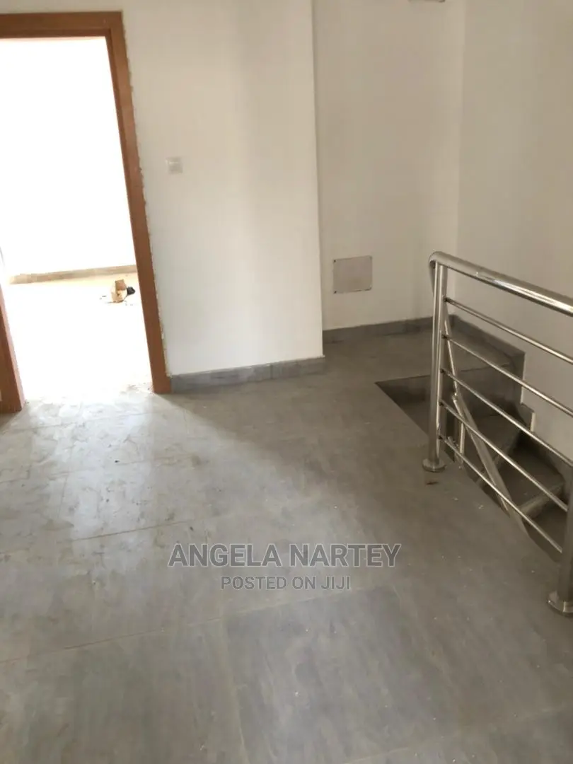 3bdrm House in Sakumono, Accra Metropolitan for Sale