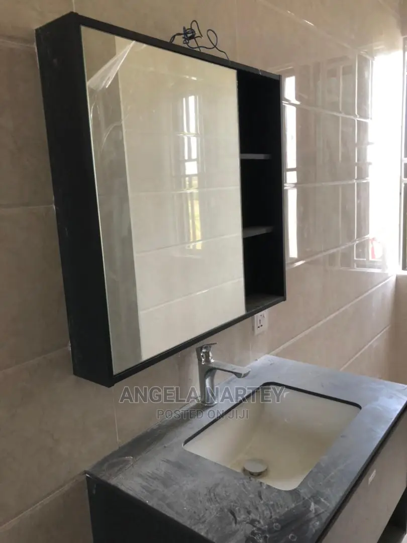 3bdrm House in Sakumono, Accra Metropolitan for Sale