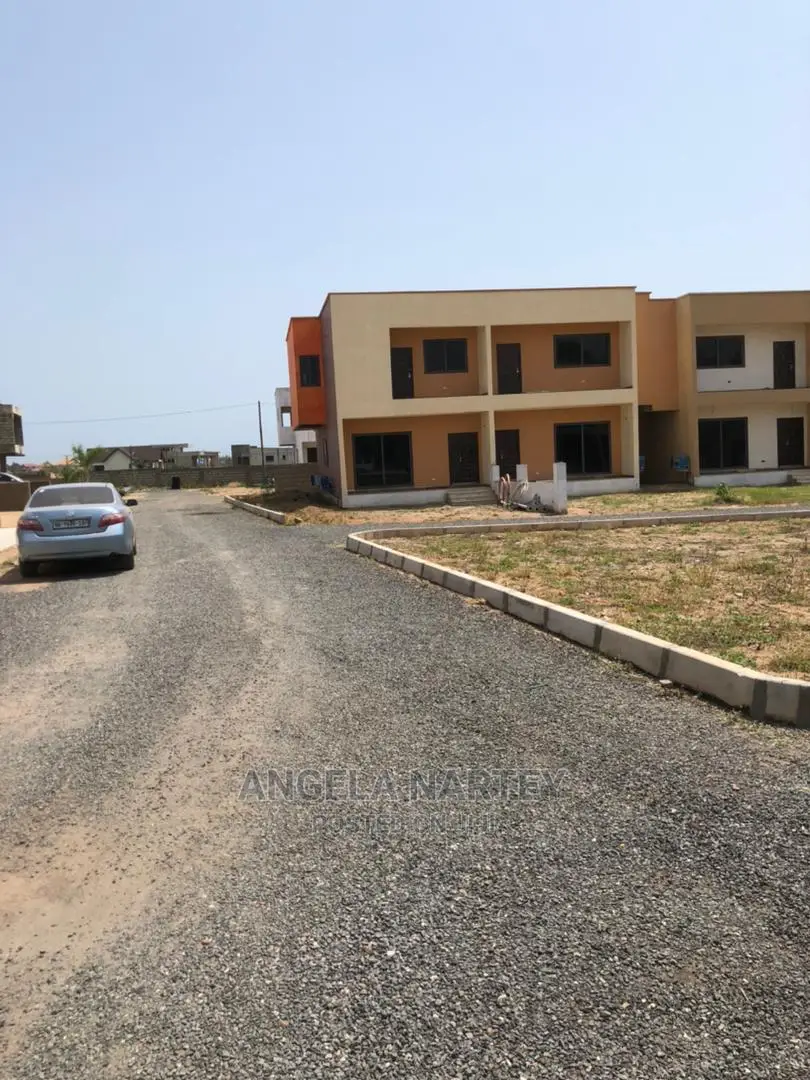 3bdrm House in Sakumono, Accra Metropolitan for Sale