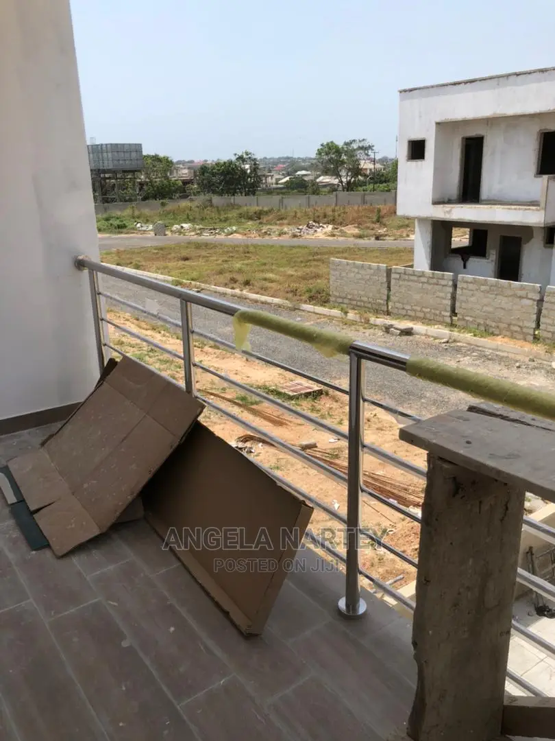 3bdrm House in Sakumono, Accra Metropolitan for Sale
