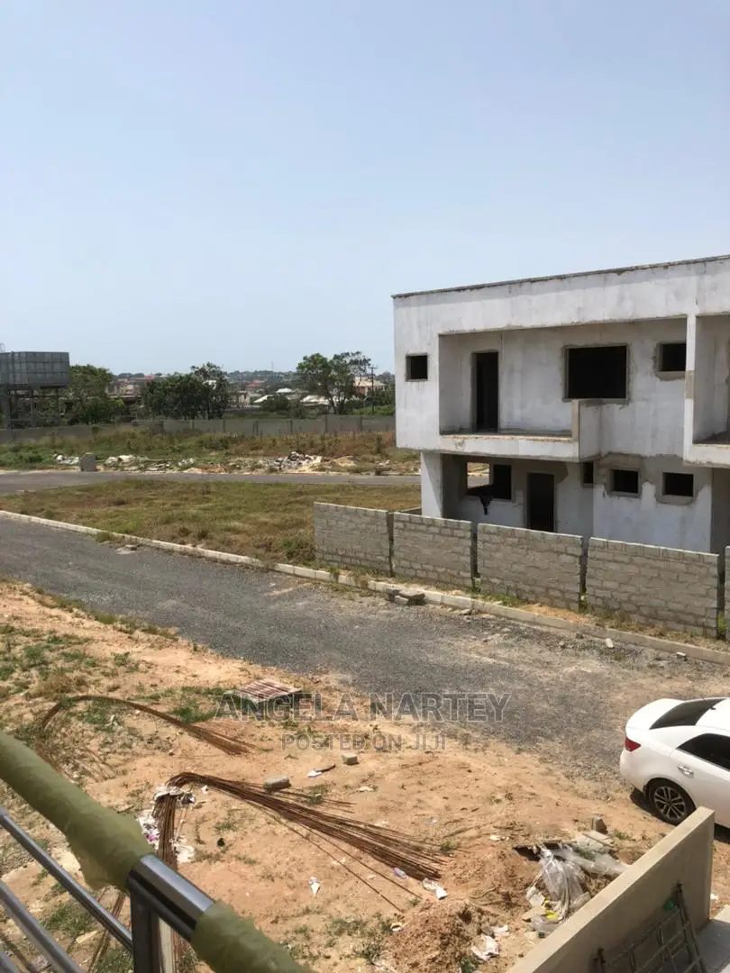 3bdrm House in Sakumono, Accra Metropolitan for Sale