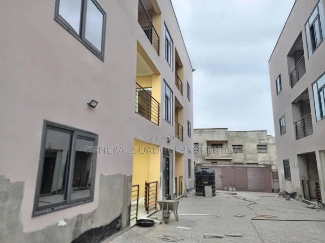 2bdrm Apartment in Suadom Properties, Baatsona Total for rent