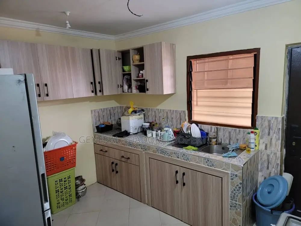 3bdrm House in Suadom Properties, Accra Metropolitan for rent