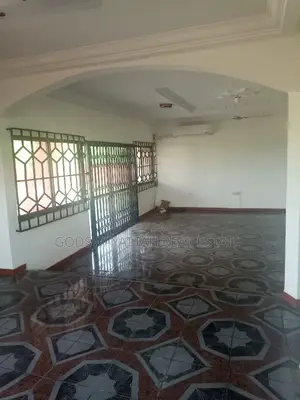 4bdrm House in East Legon for rent