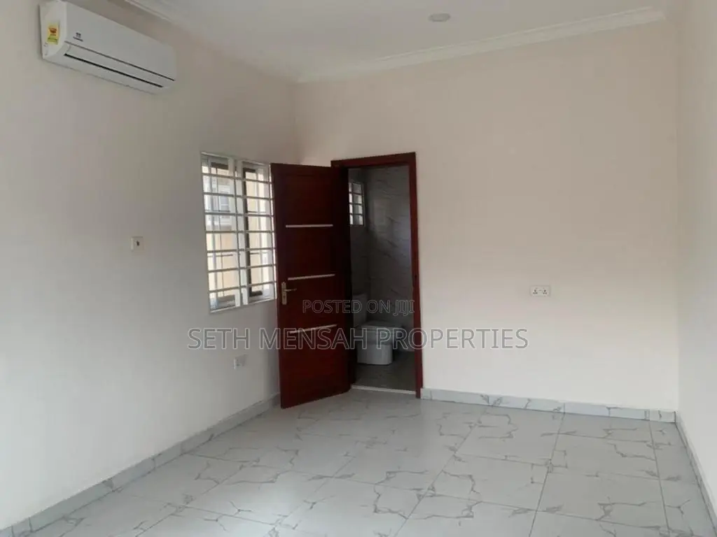 4bdrm House in 4 Bedroom House for for Sale