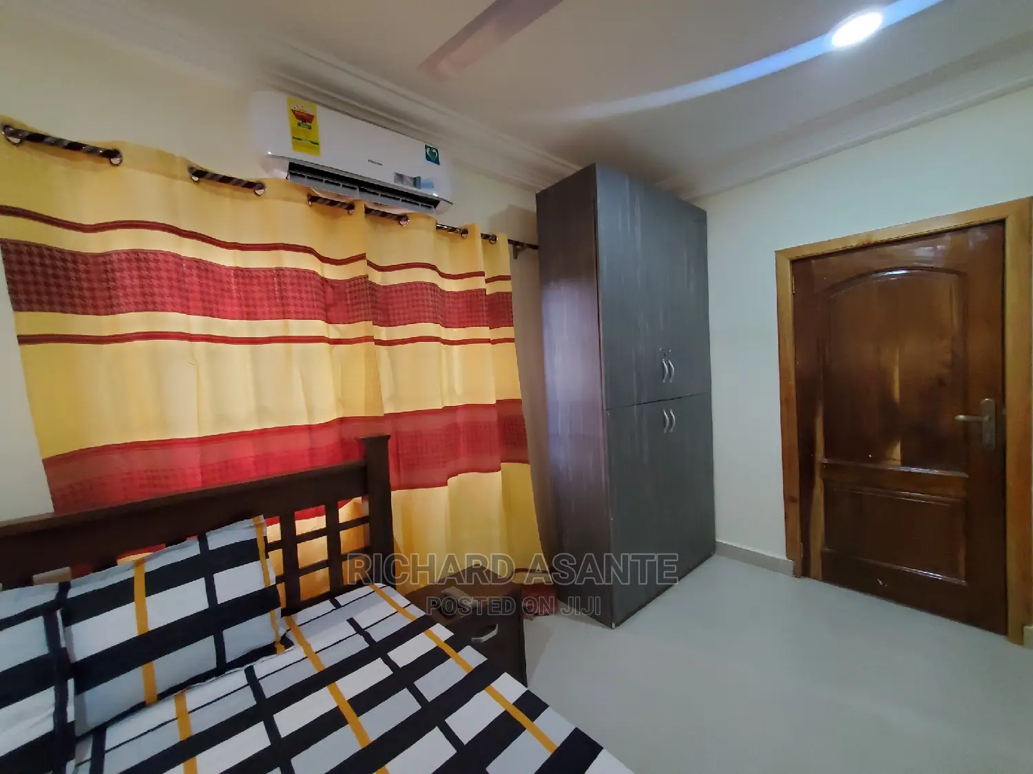 Beautiful 2-Bedroom Self Compound Short Stay at Pokuase