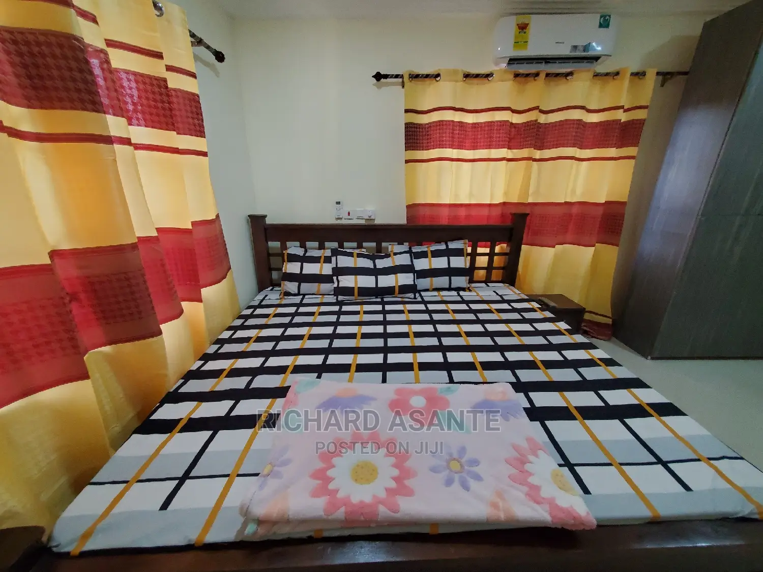 Beautiful 2-Bedroom Self Compound Short Stay at Pokuase