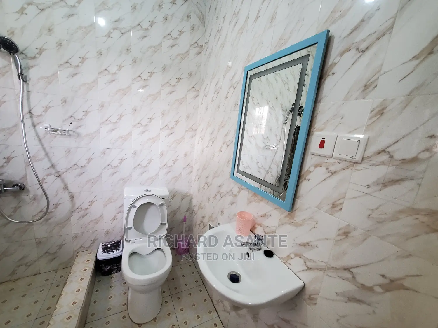 Beautiful 2-Bedroom Self Compound Short Stay at Pokuase