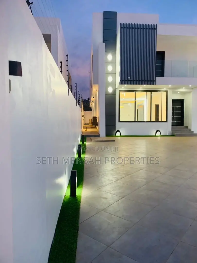 4bdrm House in 4 Bedroom House for for Sale