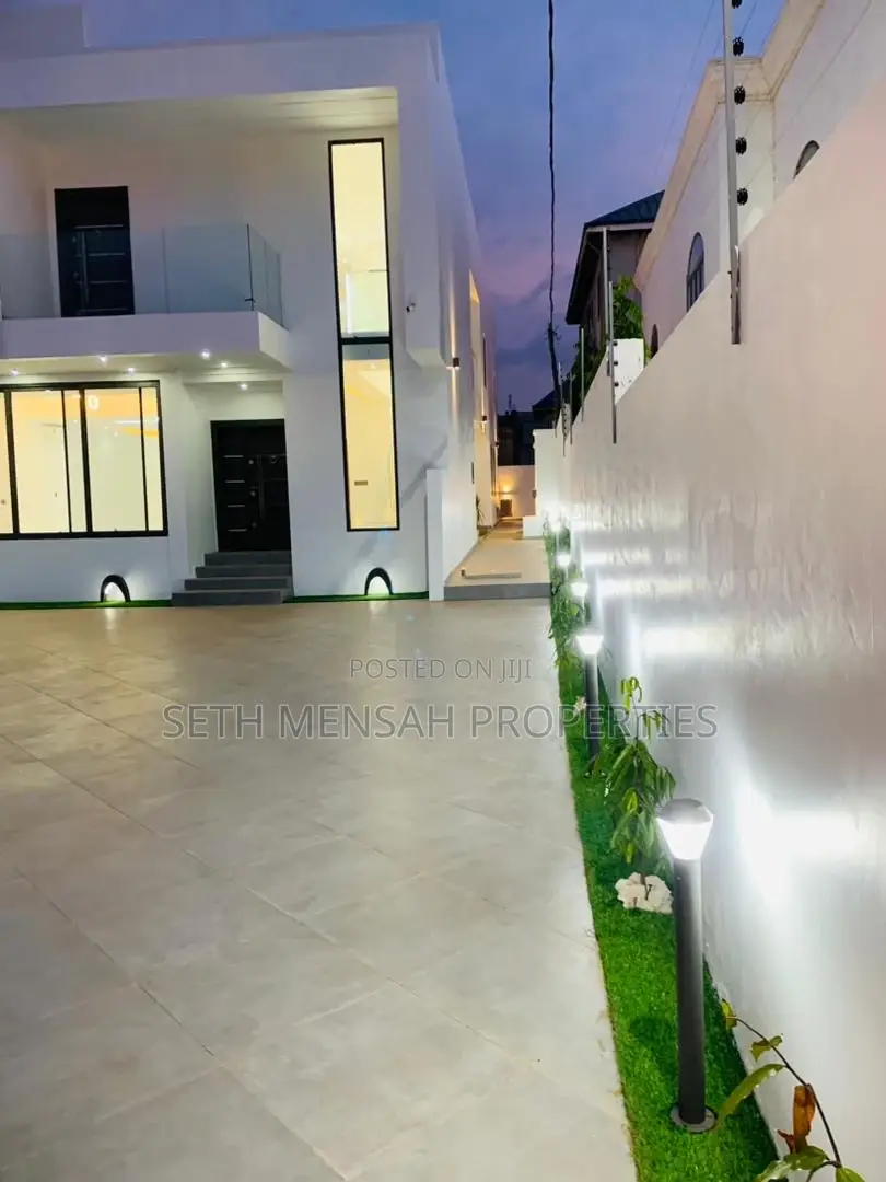 4bdrm House in 4 Bedroom House for for Sale