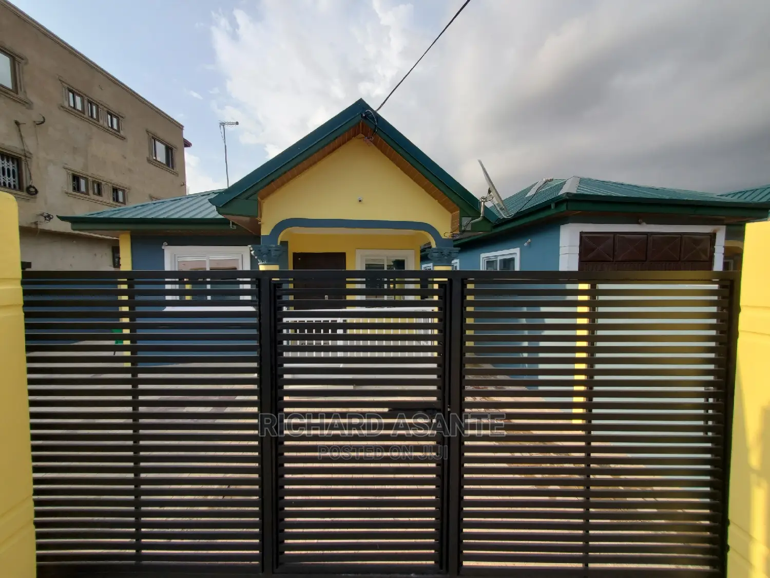Affordable 3-Bedroom Self Compound for Daily Stay at Pokuase