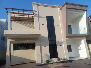 4bdrm House in 4 Bedroom House for for Sale