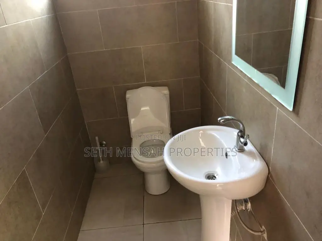 Furnished 3bdrm House in 4 Bedroom House for for Rent