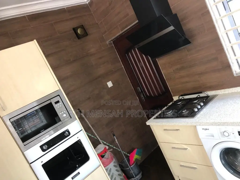 Furnished 3bdrm House in 4 Bedroom House for for Rent