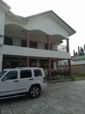 Furnished 8bdrm House in 8 Bedroom Full, West Legon for Rent
