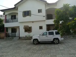 Furnished 8bdrm House in 8 Bedroom Full, West Legon for Rent