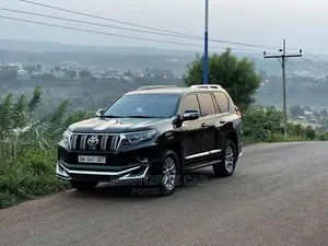Prado for Rent. Rent a Landcruisers in Ghana, Meeting, Tours