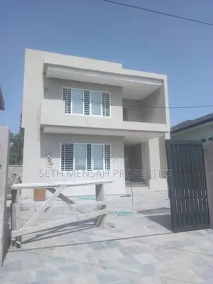 4bdrm House in 4 Bedroom House For, Abelemkpe for Sale