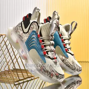 Adidas Sneaker