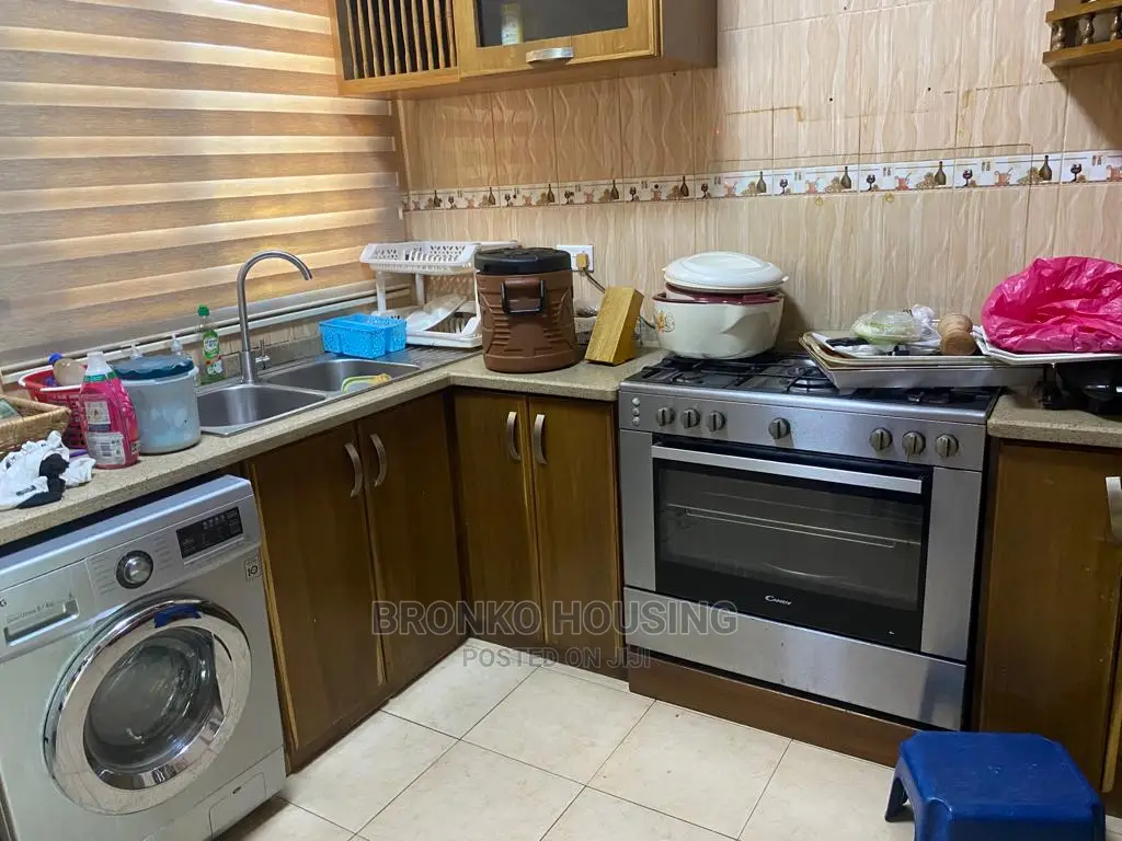3bdrm House in Bronko Housing, Baatsona Total for rent