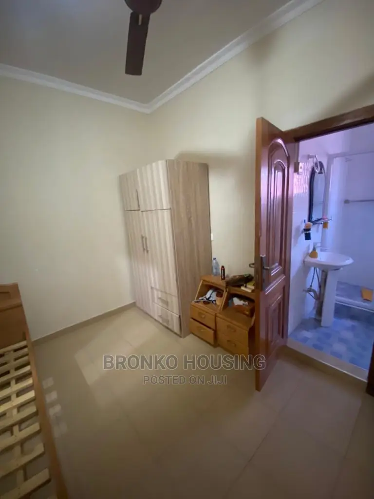 3bdrm House in Bronko Housing, Baatsona Total for rent