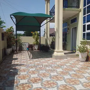 3bdrm House in Bronko Housing, Baatsona Total for rent