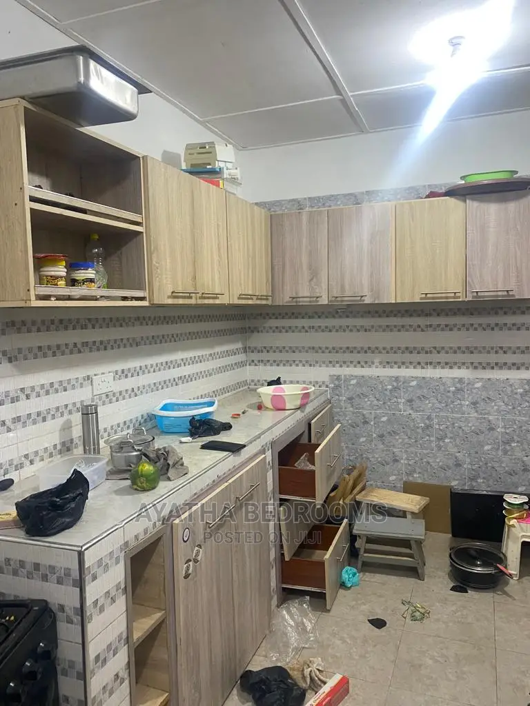 3bdrm House in Ayathar Bedroom, Spintex for Rent