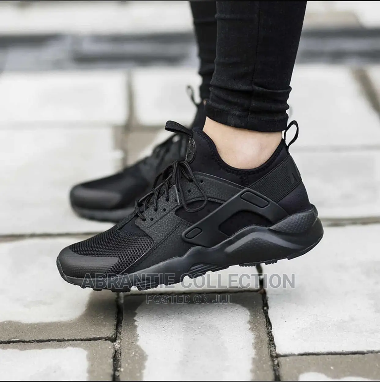 Nike Huarache Triple Black