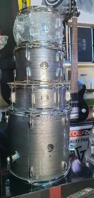 Tama 5 Pcs Drums