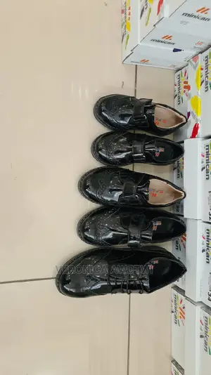 Black Shoe