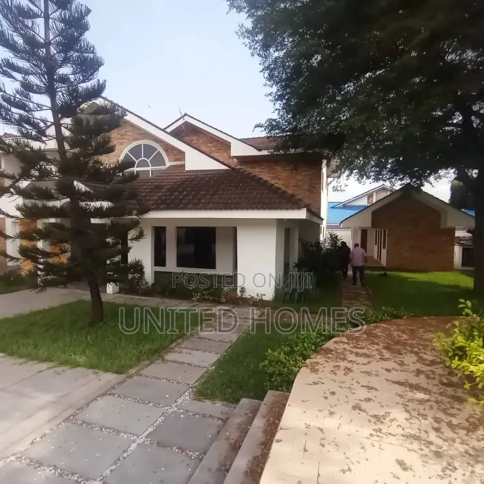 4bdrm House in East Legon for Rent