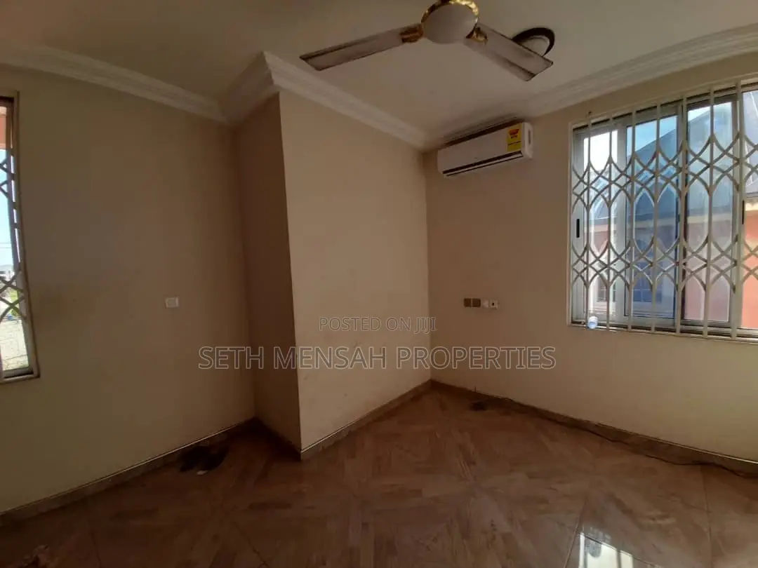5bdrm House in 5 Bedroom House For, Adjiriganor for Rent